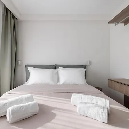 Helia Seasons Apartmán *