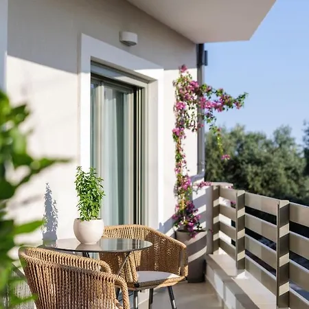 Helia Seasons Apartmán *