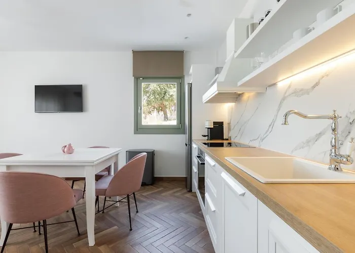 Helia Seasons 아스트리스